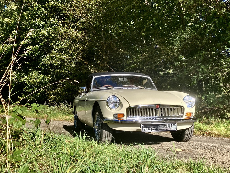 Classic and sports car from CCHL