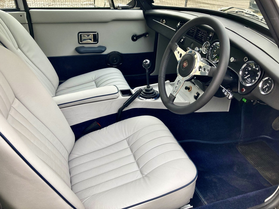 Classic and sports car from CCHL